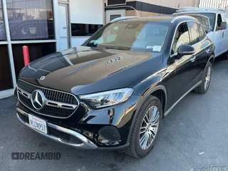 2024 Mercedes-Benz GLC 300 z VIN W1NKM4HB4RF130005, wystawiony jako IAAI lot #42213546 z przebiegiem 10 620 mil mil oraz . Historia ofert i sprzedaży dostępna na DreamBid. Obrazek 1.