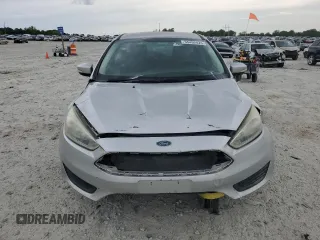 2015 Ford Focus SE with VIN 1FADP3K21FL284037, listed as a Copart auction lot 55492425 with 132,025 mi miles and Clean Title. Bid and sale history available at carsss.com. Image 5.