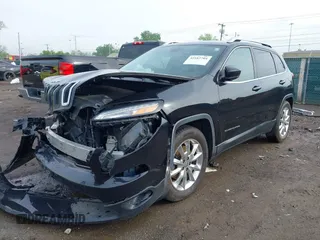 2015 Jeep Cherokee Limited z VIN 1C4PJMDS6FW634434, wystawiony jako IAAI lot #42182704 z przebiegiem 161 987 mil mil oraz . Historia ofert i sprzedaży dostępna na DreamBid. Obrazek 2.