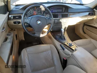 2009 BMW 3 Series 328i z VIN WBAPH57519NL78699, wystawiony jako Copart lot #48189495 z przebiegiem 120 997 mil mil oraz Szkoda całkowita • Salvage title. Historia ofert i sprzedaży dostępna na DreamBid. Obrazek 8.