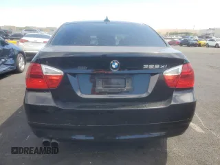 2007 BMW 3 Series 328xi with VIN WBAVC93587KX59628, listed as a Copart auction lot 60753115 with 161,868 mi miles and Salvage title. Bid and sale history available at DreamBid. Image 6.