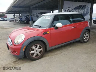 2010 MINI Cooper Hardtop with VIN WMWMF3C52ATZ63438, listed as a Copart auction lot 54424245 with 107,201 mi miles and Clean Title. Bid and sale history available at carsss.com. Image 1.