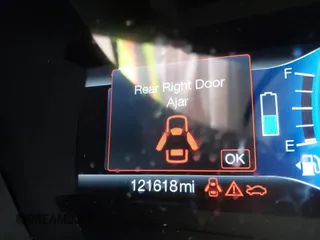 2017 Ford Fusion Hybrid Titanium с VIN 3FA6P0RU5HR388615, выставлен на аукционе IAAI как лот 42066142 с пробегом 121 618 миль миль и . История ставок и продаж доступна на DreamBid. Изображение 15.
