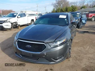 2018 Ford Taurus SHO с VIN 1FAHP2KT5JG111191, выставлен на аукционе IAAI как лот 41863586 с пробегом 84 964 миль миль и . История ставок и продаж доступна на DreamBid. Изображение 2.
