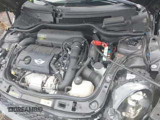2015 MINI Convertible S с VIN WMWZP3C53FT708047, выставлен на аукционе IAAI как лот 42617704 с пробегом 24 932 миль миль и . История ставок и продаж доступна на DreamBid. Изображение 9.