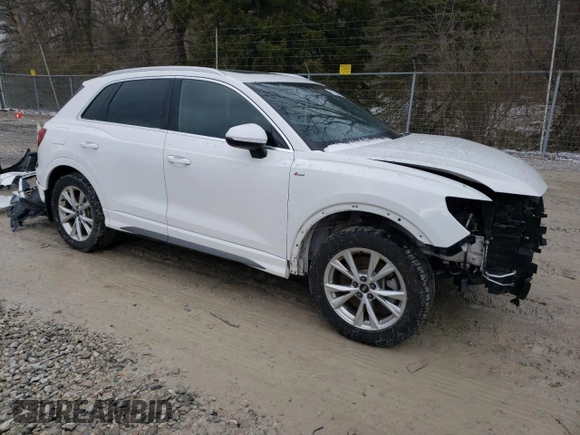 2023 Audi Q3 S line Premium z VIN WA1DECF30P1050210, wystawiony jako Copart lot #47090485 z przebiegiem 47 076 mil mil oraz Szkody całkowita. Historia ofert i sprzedaży dostępna na DreamBid. Obrazek 4.