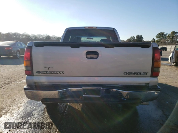 2000 Chevrolet Silverado 1500 LS with VIN 2GCEC19V3Y1143350, listed as a Copart auction lot 85902734 with 513,157 mi miles and Salvage Title. Bid and sale history available at carsss.com. Image 6.