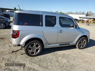 2007 Honda Element SC with VIN 5J6YH18957L001944, listed as a Copart auction lot 50100385 with 300,250 mi miles and Salvage Title. Bid and sale history available at DreamBid. Image 3.