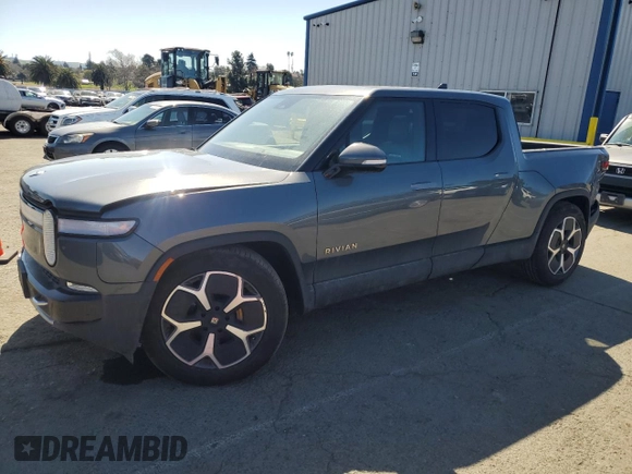 2022 Rivian R1T Adventure z VIN 7FCTGAAA5NN014843, wystawiony jako Copart lot #47668545 z przebiegiem 42 640 mil mil oraz Szkody całkowita. Historia ofert i sprzedaży dostępna na DreamBid. Obrazek 1.
