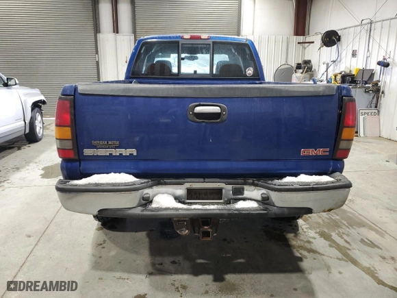2004 GMC Sierra 1500 SLT with VIN 1GTEK19T44E290125, listed as a Copart auction lot 41653765 with 221,808 mi miles and Clean Title. Bid and sale history available at carsss.com. Image 6.
