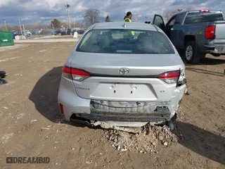 2022 Toyota Corolla LE with VIN 5YFEPMAE3NP297460, listed as a IAAI auction lot 41688004 with 69,250 mi miles. Bid and sale history available at carsss.com. Image 17.