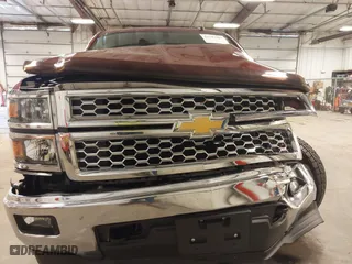 2015 Chevrolet Silverado 1500 LT with VIN 3GCUKREC8FG208716, listed as a IAAI auction lot 41747903 with 125,657 mi miles. Bid and sale history available at carsss.com. Image 13.