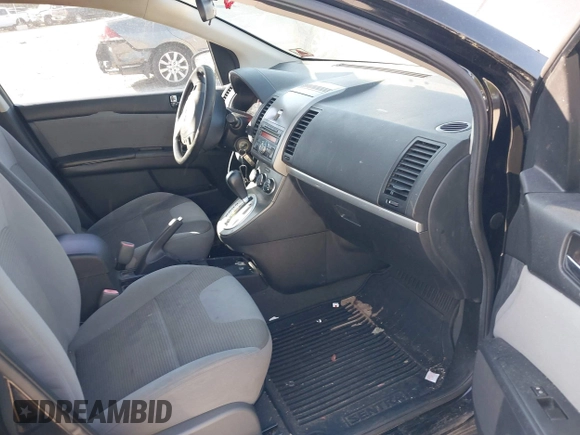 2010 Nissan Sentra SR with VIN 3N1AB6APXAL686441, listed as a IAAI auction lot 42127656 with 171,120 mi miles and . Bid and sale history available at DreamBid. Image 5.