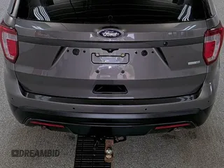 2017 Ford Police Interceptor Utility с VIN 1FM5K8AR7HGC26854, выставлен на аукционе IAAI как лот 42791619 с пробегом 105 935 миль миль и . История ставок и продаж доступна на DreamBid. Изображение 33.