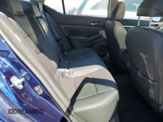 2023 Nissan Altima SR z VIN 1N4BL4CW8PN331807, wystawiony jako Copart lot #50441725 z przebiegiem 8 230 mil mil oraz Szkoda całkowita • Salvage title. Historia ofert i sprzedaży dostępna na DreamBid. Obrazek 10.
