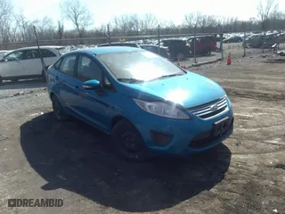 2013 Ford Fiesta SE with VIN 3FADP4BJ9DM207604, listed as a IAAI auction lot 41782795 with 162,902 mi miles. Bid and sale history available at carsss.com. Image 1.