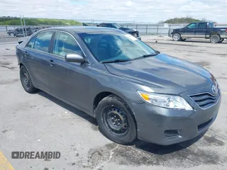 2011 Toyota Camry LE z VIN 4T4BF3EKXBR119786, wystawiony jako IAAI lot #42324667 z przebiegiem 177 966 mil mil oraz . Historia ofert i sprzedaży dostępna na DreamBid. Obrazek 1.