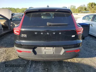2022 Volvo XC40 Twin Plus with VIN YV4ED3UR5N2676618, listed as a Copart auction lot 50230335 with 28,936 mi miles and Salvage title. Bid and sale history available at DreamBid. Image 6.