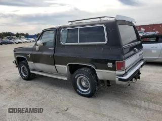 1984 Chevrolet Blazer K10 Utility HT с VIN 1G8EK18HXEF145495, выставлен на аукционе Copart как лот 76857274 с пробегом 40 041 миль миль и Списание • Salvage title. История ставок и продаж доступна на DreamBid. Изображение 2.