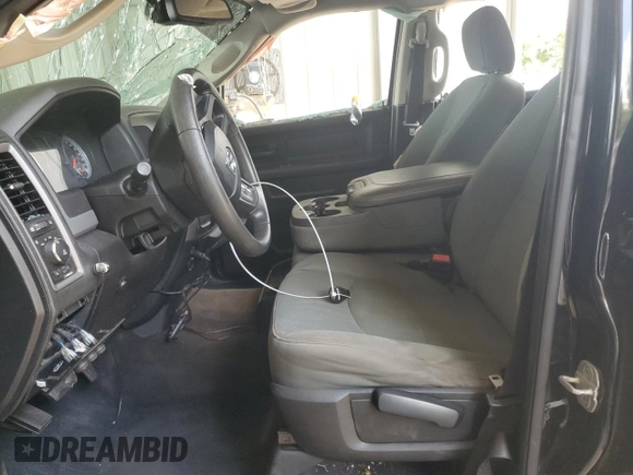 2013 Ram 1500 Express z VIN 1C6RR7KT4DS647242, wystawiony jako Copart lot #60989575 z przebiegiem 167 010 mil mil oraz Nie do naprawy • Non repairable. Historia ofert i sprzedaży dostępna na DreamBid. Obrazek 7.