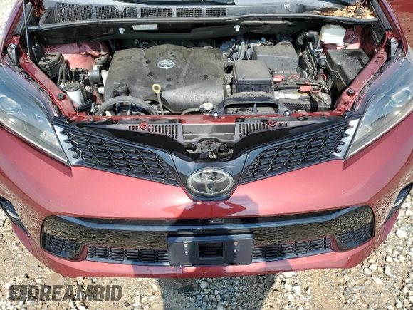 2020 Toyota Sienna SE with VIN 5TDXZ3DC4LS030663, listed as a Copart auction lot 60213385 with 51,633 mi miles and Salvage title. Bid and sale history available at DreamBid. Image 12.
