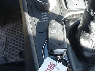 2019 Jeep Cherokee Latitude Plus with VIN 1C4PJMLX5KD369346, listed as a IAAI auction lot 41407489 with 50,898 mi miles. Bid and sale history available at carsss.com. Image 11.