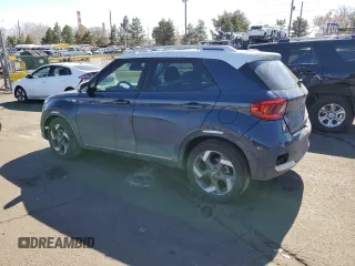 2022 Hyundai Venue SEL z VIN KMHRC8A33NU151481, wystawiony jako Copart lot #47434845 z przebiegiem 31 888 mil mil oraz Czysty tytuł • Clean title. Historia ofert i sprzedaży dostępna na DreamBid. Obrazek 2.
