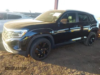 2024 Volkswagen Atlas SE with VIN 1V2JE2CA3RC230888, listed as a IAAI auction lot 42130359 with 17,269 mi miles and . Bid and sale history available at DreamBid. Image 19.