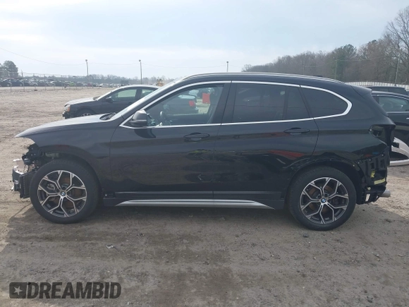 2021 BMW X1 xDrive28i with VIN WBXJG9C05M5T83784, listed as a IAAI auction lot 41696073 with 15,865 mi miles and . Bid and sale history available at DreamBid. Image 15.