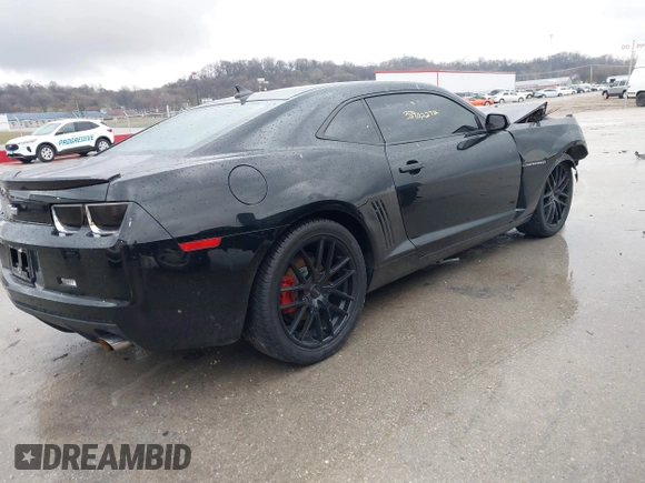 2013 Chevrolet Camaro LT with VIN 2G1FB1E35D9228044, listed as a IAAI auction lot 38902272 with 113,692 mi miles and . Bid and sale history available at DreamBid. Image 4.