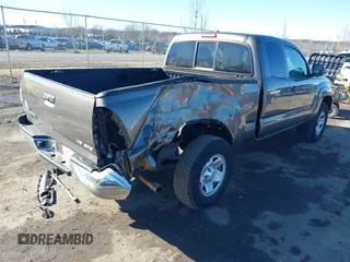 2009 Toyota Tacoma with VIN 5TEUU42N89Z650911, listed as a IAAI auction lot 41580270 with 178,669 mi miles. Bid and sale history available at carsss.com. Image 4.