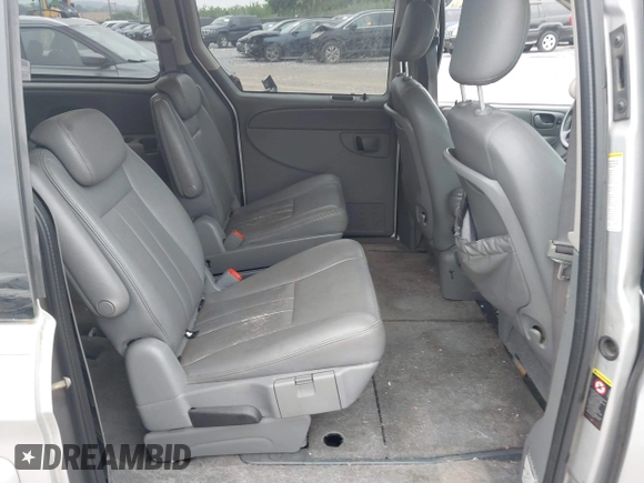 2005 Dodge Caravan SXT с VIN 2D8GP44L65R428854, выставлен на аукционе IAAI как лот 42597773 с пробегом 224 146 миль миль и . История ставок и продаж доступна на DreamBid. Изображение 8.