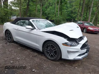 2022 Ford Mustang EcoBoost z VIN 1FATP8UH6N5119260, wystawiony jako IAAI lot #42447525 z przebiegiem 67 071 mil mil oraz . Historia ofert i sprzedaży dostępna na DreamBid. Obrazek 1.