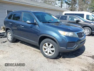 2011 Kia Sorento LX with VIN 5XYKT3A19BG164787, listed as a IAAI auction lot 41847231 with 139,050 mi miles. Bid and sale history available at carsss.com. Image 1.