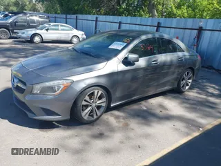 2014 Mercedes-Benz CLA 250 с VIN WDDSJ4EB4EN062413, выставлен на аукционе IAAI как лот 42537164 с пробегом Не указан миль и . История ставок и продаж доступна на DreamBid. Изображение 16.