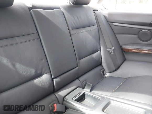 2011 BMW 3 Series 328i xDrive with VIN WBAKF5C58BE586557, listed as a IAAI auction lot 42024914 with 113,274 mi miles. Bid and sale history available at carsss.com. Image 8.