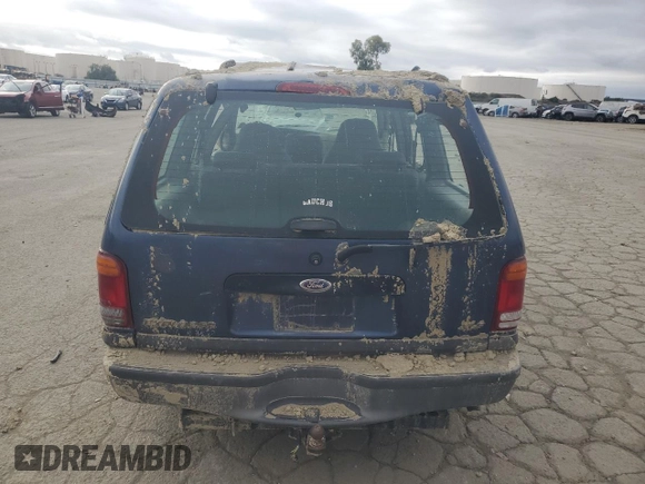 2000 Ford Explorer XLS z VIN 1FMZU62X3YZC03282, wystawiony jako Copart lot #45775715 z przebiegiem 187 709 mil mil oraz Szkoda całkowita • Salvage title. Historia ofert i sprzedaży dostępna na DreamBid. Obrazek 6.