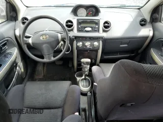 2004 Scion xA z VIN JTKKT624040076531, wystawiony jako Copart lot #71540894 z przebiegiem 161 257 mil mil oraz Szkody całkowita. Historia ofert i sprzedaży dostępna na DreamBid. Obrazek 8.