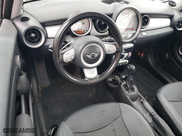 2010 MINI Cooper Clubman with VIN WMWML3C52ATX37635, listed as a Copart auction lot 85145894 with 113,613 mi miles and Salvage Title. Bid and sale history available at carsss.com. Image 8.