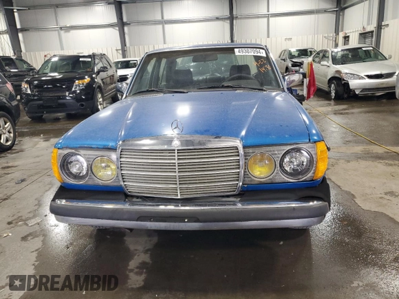 1983 Mercedes-Benz 300 D с VIN WDBAB33A6DB034893, выставлен на аукционе Copart как лот 49307094 с пробегом 111 561 миль миль и На запчасти • Non repairable. История ставок и продаж доступна на DreamBid. Изображение 5.