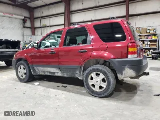 2004 Ford Escape XLT with VIN 1FMYU03194KA63888, listed as a Copart auction lot 89281085 with 218,790 mi miles and Salvage Title. Bid and sale history available at carsss.com. Image 2.