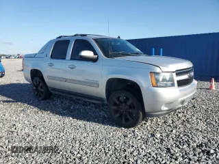 2013 Chevrolet Avalanche LS z VIN 3GNMCEE02DG245728, wystawiony jako Copart lot #56335735 z przebiegiem 132 194 mil mil oraz Szkoda całkowita • Salvage title. Historia ofert i sprzedaży dostępna na DreamBid. Obrazek 4.