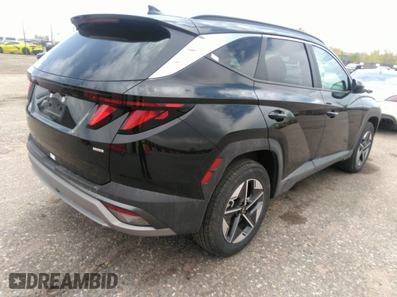2025 Hyundai Tucson SEL with VIN 5NMJBCDEXSH496398, listed as a IAAI auction lot 42114655 with 5,902 mi miles. Bid and sale history available at carsss.com. Image 4.