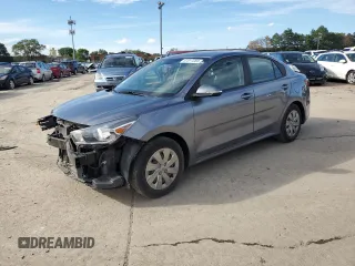 2020 Kia Rio S with VIN 3KPA24AD1LE321905, listed as a Copart auction lot 61011384 with 34,621 mi miles and Salvage Title. Bid and sale history available at carsss.com. Image 1.