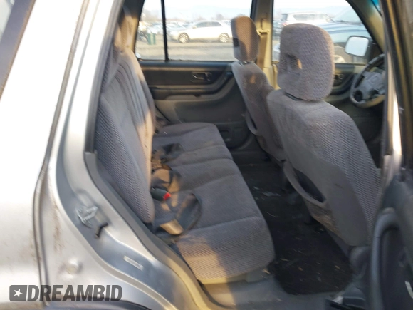 1998 Honda CR-V LX with VIN JHLRD2848WC018898, listed as a IAAI auction lot 41024605 with 246,285 mi miles. Bid and sale history available at carsss.com. Image 8.
