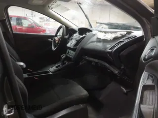 2016 Ford Focus SE with VIN 1FADP3F21GL247906, listed as a IAAI auction lot 42043546 with 124,532 mi miles and . Bid and sale history available at DreamBid. Image 5.