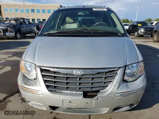 2007 Chrysler Town & Country LWB Limited with VIN 2A4GP64L27R206285, listed as a Copart auction lot 70246404 with 163,113 mi miles and Salvage Title. Bid and sale history available at carsss.com. Image 5.