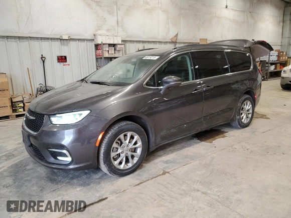 2022 Chrysler Pacifica Touring L z VIN 2C4RC3BG5NR113224, wystawiony jako Copart lot #46919215 z przebiegiem 54 223 mil mil oraz Szkody całkowita. Historia ofert i sprzedaży dostępna na DreamBid. Obrazek 1.