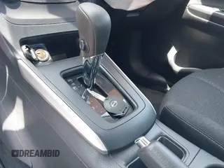 2017 Nissan Sentra SV z VIN 3N1AB7AP5HY284846, wystawiony jako IAAI lot #42779382 z przebiegiem 160 137 mil mil oraz . Historia ofert i sprzedaży dostępna na DreamBid. Obrazek 11.