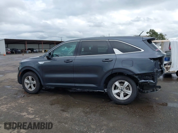2021 Kia Sorento LX z VIN 5XYRGDLC7MG043279, wystawiony jako IAAI lot #41814356 z przebiegiem 97 094 mil mil oraz . Historia ofert i sprzedaży dostępna na DreamBid. Obrazek 14.
